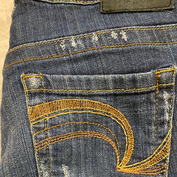 Dark wash low rise Grane Jean, size 3, wide boot cut - Picture 5 of 8